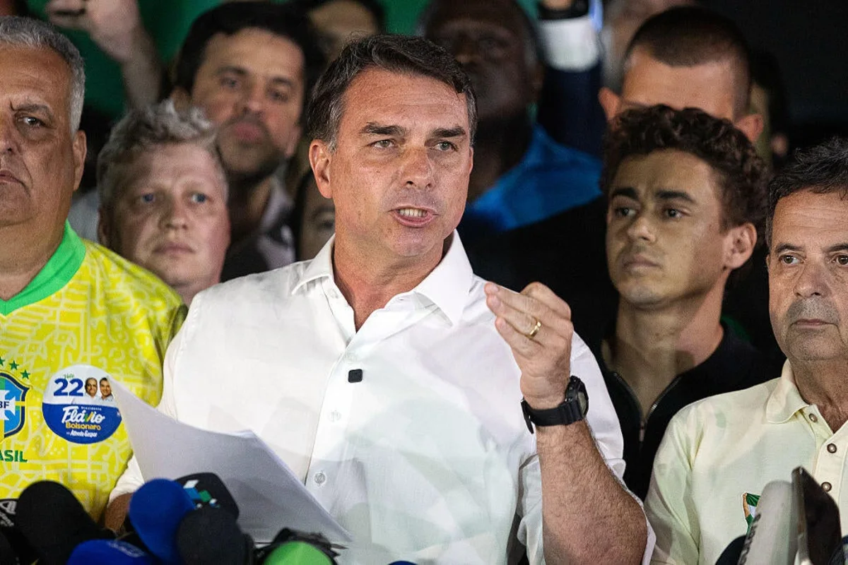 Brazil's Flávio Bolsonaro heading for Ecuador, Argentina says